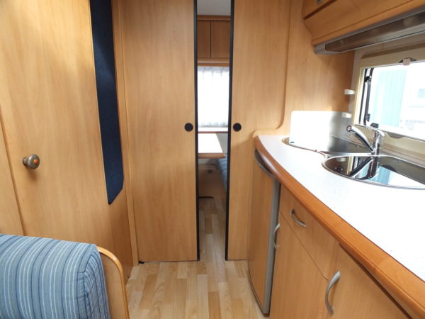 HOBBY De luxe Easy 440 SB modeljaar 2003, VOORTENT, LUIFEL - Afbeelding 23