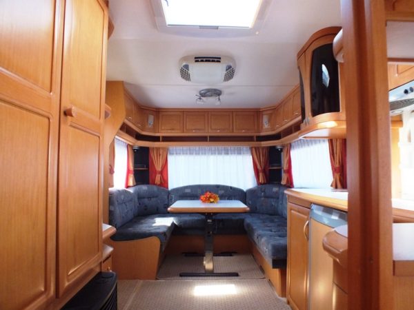 HOBBY Prestige 560 UFE bj.2005, met AIRCO, BRAND VOORTENT - Afbeelding 5