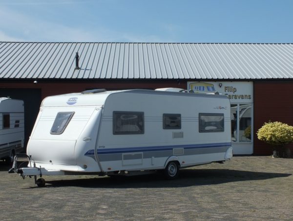HOBBY Prestige 560 UFE bj.2005, met AIRCO, BRAND VOORTENT - Afbeelding 2
