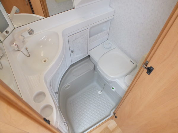 HOBBY De luxe Easy 450 UF bj.2002, met VOORTENT - Afbeelding 18