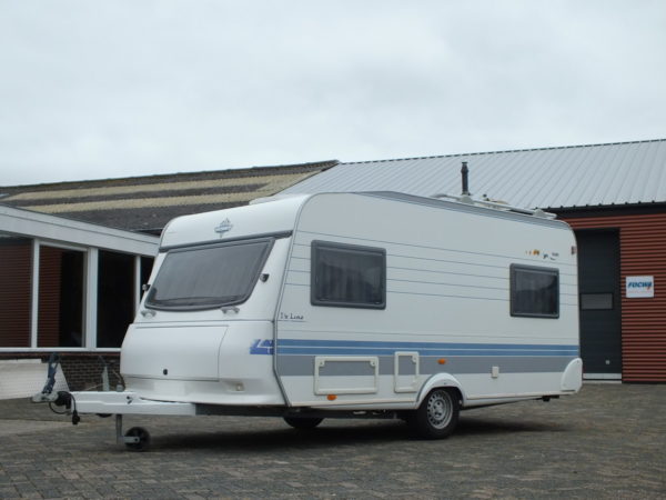 HOBBY De luxe Easy 450 UF bj.2002, met VOORTENT - Afbeelding 2