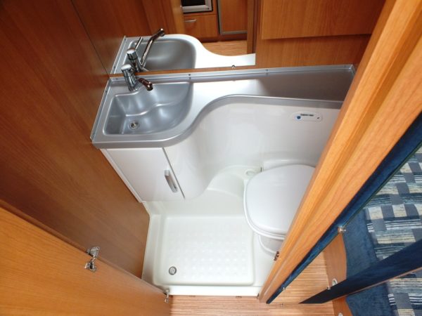 KNAUS Sport 450 bj.2009 NIEUWSTAAT, MOVER, VOORTENT, UITBOUW - Afbeelding 22