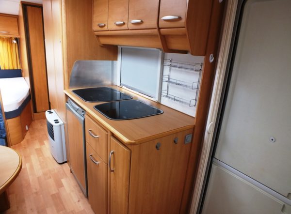 KNAUS Sudwind 650 bj.2003, MOVER, VOORTENT, 8 SLAAPPLAATSEN - Afbeelding 17