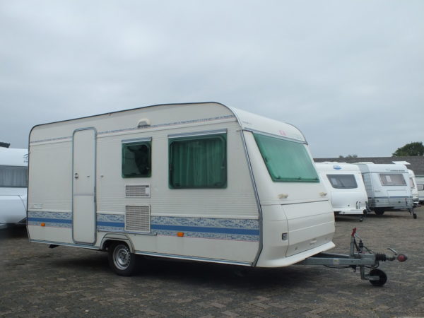 ADRIA Unica 430 DD bj.2000, VOORTENT UITBOUW, LUIFEL, BOILER