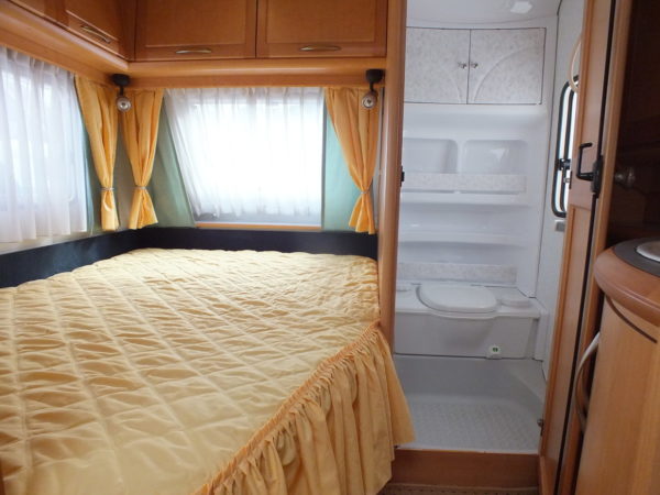 HOBBY Exclusive 495 UFE bj.2002, met FRANS BED en DOUCHE - Afbeelding 11