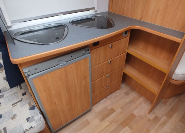 Adria Adora 462 PU bj.2004, met VOORTENT en DOUCHE - Afbeelding 12