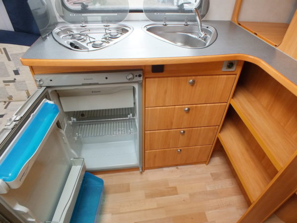 Adria Adora 462 PU bj.2004, met VOORTENT en DOUCHE - Afbeelding 15