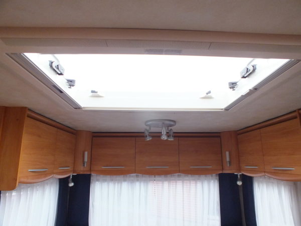 Adria Adora 462 PU bj.2004, met VOORTENT en DOUCHE - Afbeelding 23
