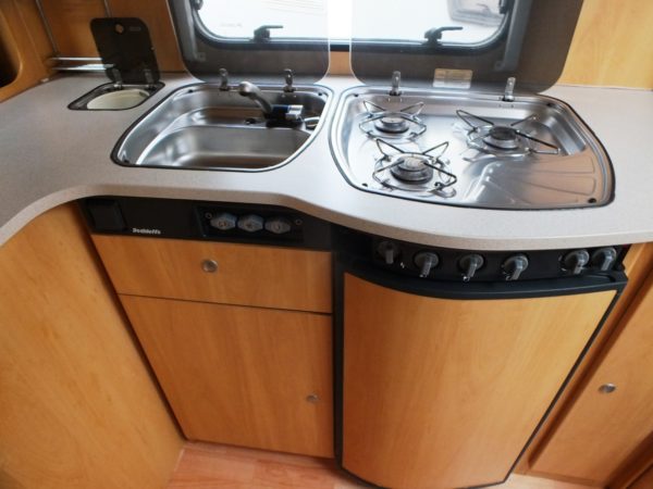DETHLEFFS Camper 510 DB bj.2004, met TRUMA MOVER en DOUCHE - Afbeelding 15