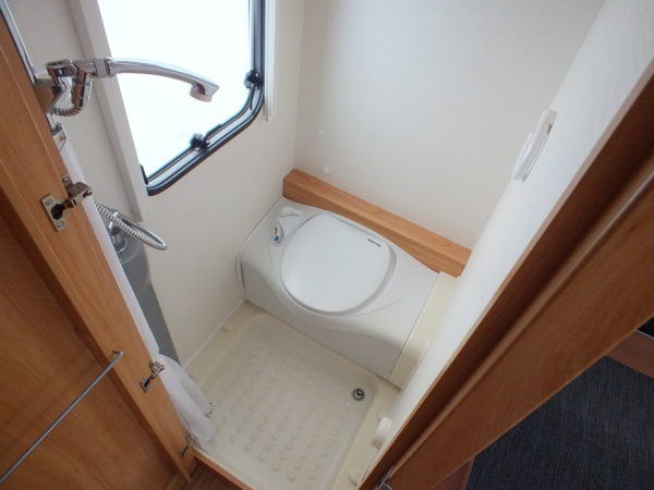 DETHLEFFS Camper bj.2011, MOVER, VOORTENT, UITBOUW, DOUCHE - Afbeelding 24