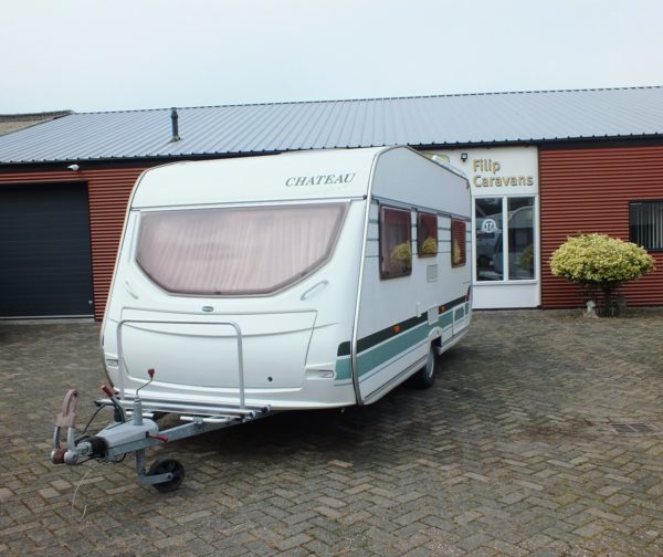 Chateau 450, bj.2007 met frans bed, voortent en luifel - Afbeelding 2