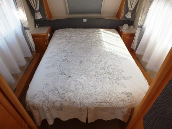 Hobby Exclusive 560 bj.2005 MET MOVER, VOORTENT en QUEENSBED - Afbeelding 21