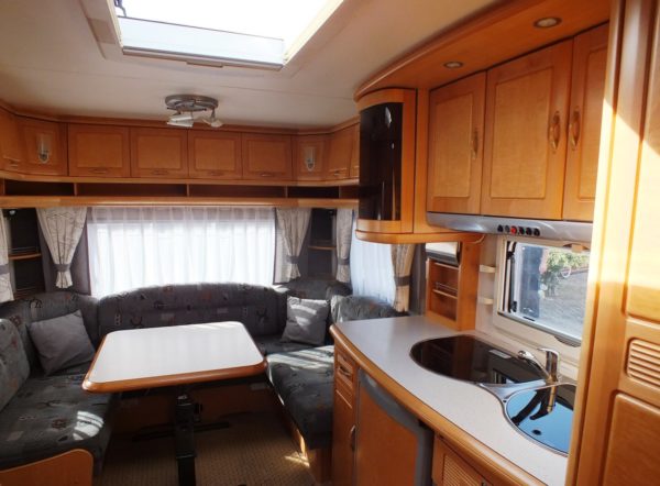 Hobby Exclusive 560 bj.2005 MET MOVER, VOORTENT en QUEENSBED - Afbeelding 18