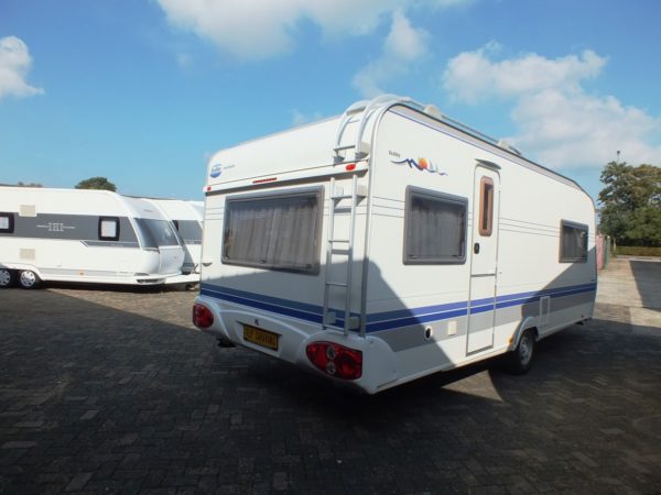 Hobby Exclusive 560 bj.2005 MET MOVER, VOORTENT en QUEENSBED - Afbeelding 9