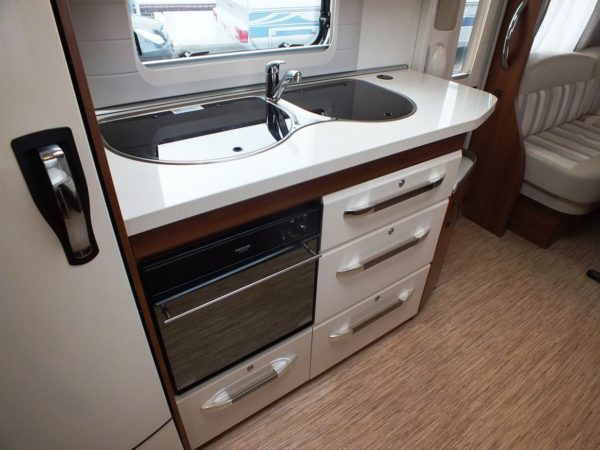 Hobby Vip 645 UMFE BJ. 2015 MIDDENZIT, VOORTENT - Afbeelding 32