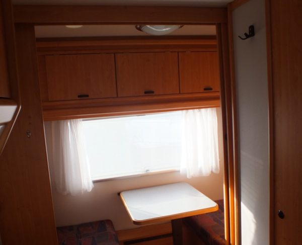 Knaus Sudwind bj.1995 met stapelbed en voortent - Afbeelding 8