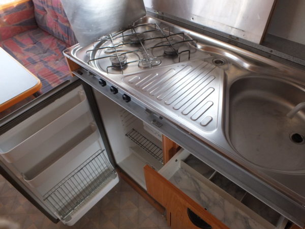Knaus Sudwind bj.1995 met stapelbed en voortent - Afbeelding 12