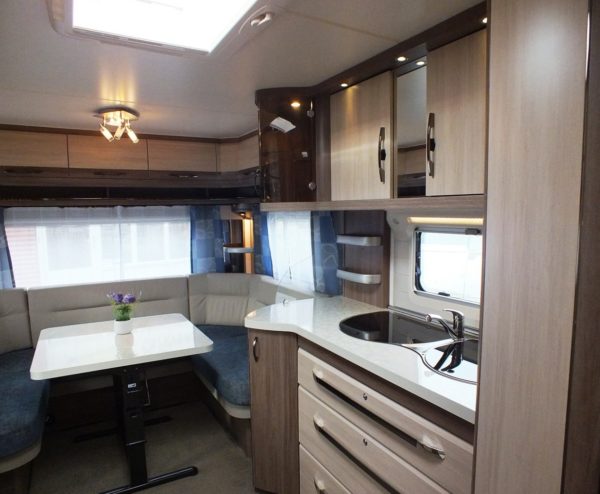 Hobby De Luxe 560UL, bj.2015 TOP STAAT - Afbeelding 8