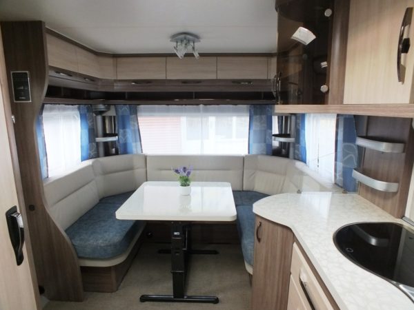 Hobby De Luxe 560UL, bj.2015 TOP STAAT - Afbeelding 25