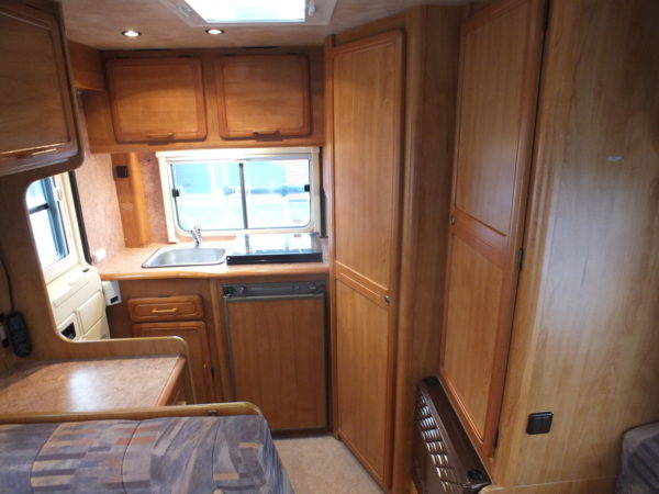 CAMPER RAPIDO VOLKSWAGEN T4 2.4 DIESEL bj.95 - Afbeelding 15
