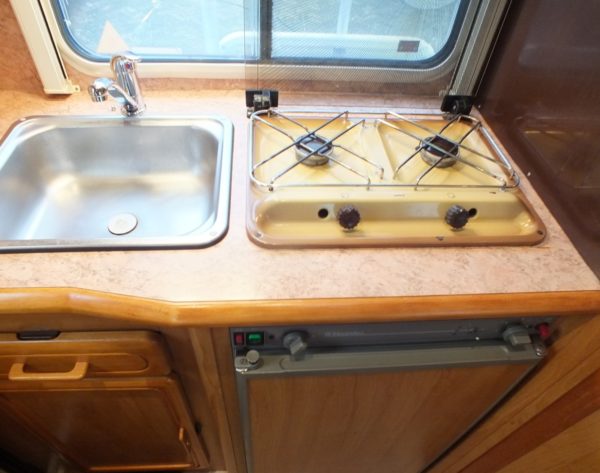 CAMPER RAPIDO VOLKSWAGEN T4 2.4 DIESEL bj.95 - Afbeelding 17