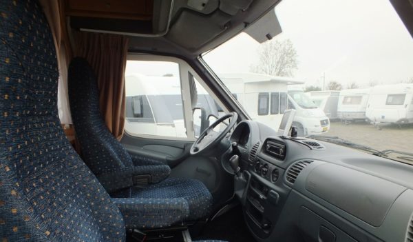 CAMPER BURSTNER T-STAR 710, MERCEDES 316CDI, bj.2004 - Afbeelding 26