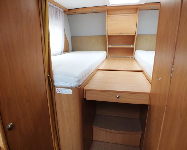 CAMPER BURSTNER T-STAR 710, MERCEDES 316CDI, bj.2004 - Afbeelding 11