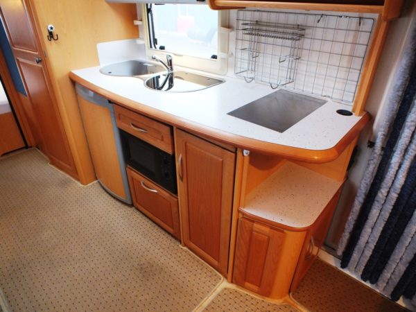 Hobby Prestige 720UMF, bj. 2003, 5 persoons - Afbeelding 16