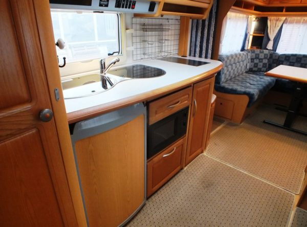 Hobby Prestige 720UMF, bj. 2003, 5 persoons - Afbeelding 15