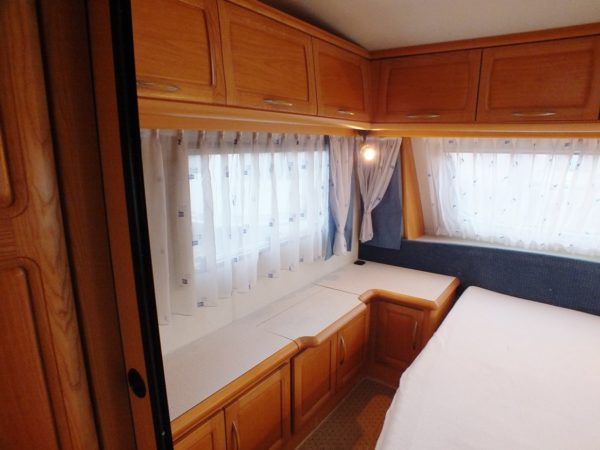 Hobby Prestige 720UMF, bj. 2003, 5 persoons - Afbeelding 12