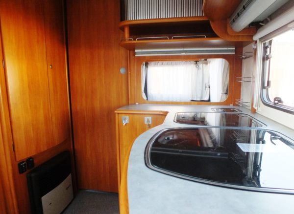 Dethleffs Beduin 510DB,bj.2002, fransbed, mover en voortent - Afbeelding 17