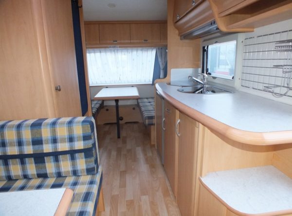 HOBBY De Luxe 440 SB bj.2002, met VOORTENT - Afbeelding 5
