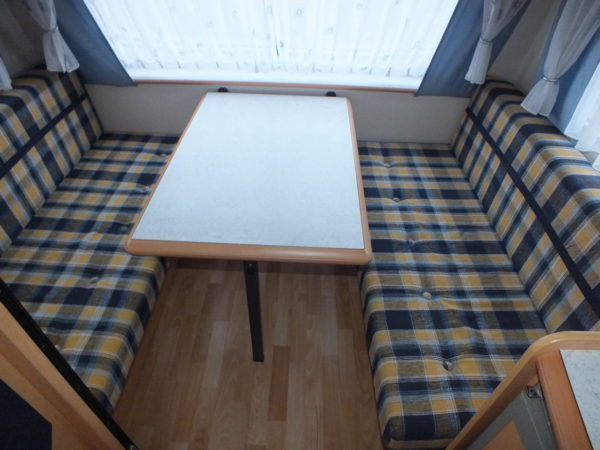 HOBBY De Luxe 440 SB bj.2002, met VOORTENT - Afbeelding 7