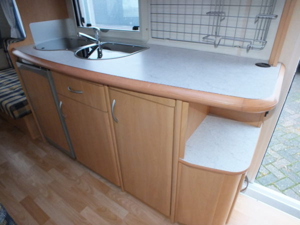 HOBBY De Luxe 440 SB bj.2002, met VOORTENT - Afbeelding 15