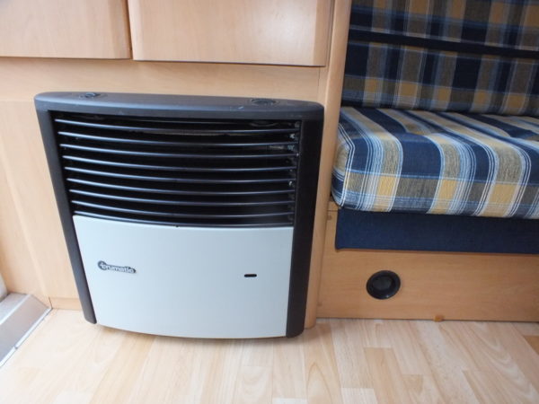 HOBBY De Luxe 440 SB bj.2002, met VOORTENT - Afbeelding 21