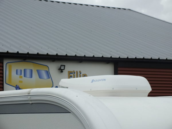 HOBBY Prestige 650 UMFE bj.2011, met AIRCO en VOORTENT - Afbeelding 27