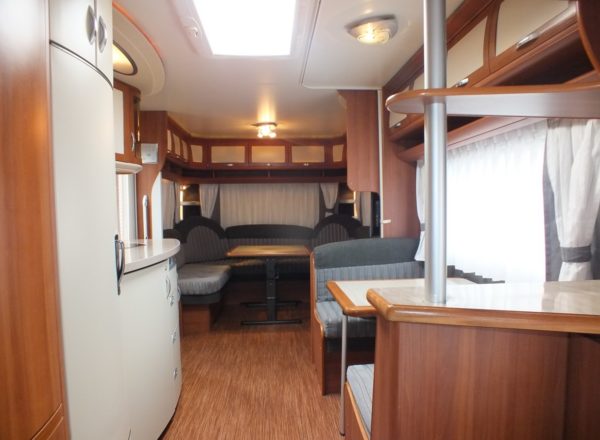 HOBBY Prestige 650 UMFE bj.2011, met AIRCO en VOORTENT - Afbeelding 5