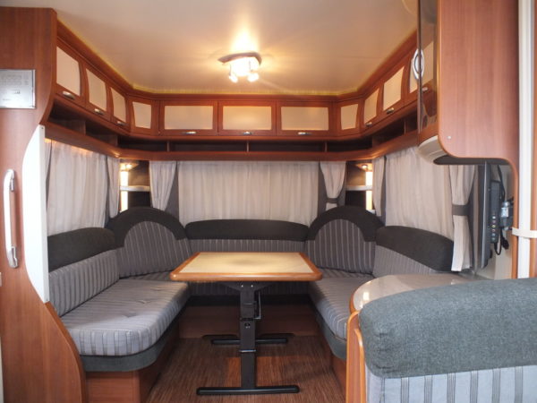 HOBBY Prestige 650 UMFE bj.2011, met AIRCO en VOORTENT - Afbeelding 6