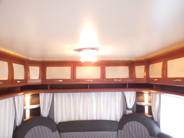 HOBBY Prestige 650 UMFE bj.2011, met AIRCO en VOORTENT - Afbeelding 24