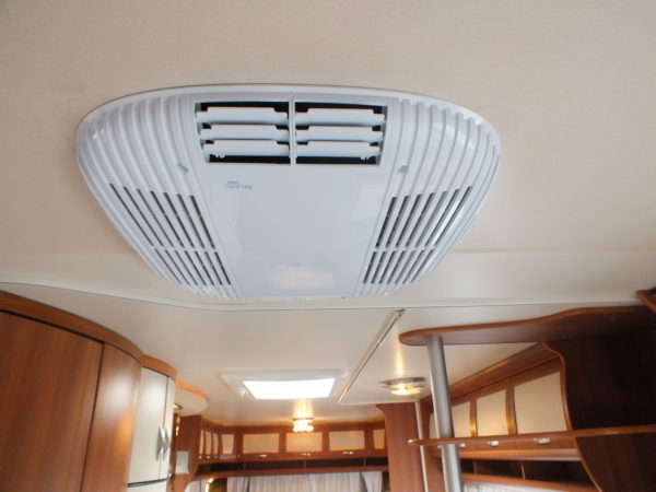 HOBBY Prestige 650 UMFE bj.2011, met AIRCO en VOORTENT - Afbeelding 26