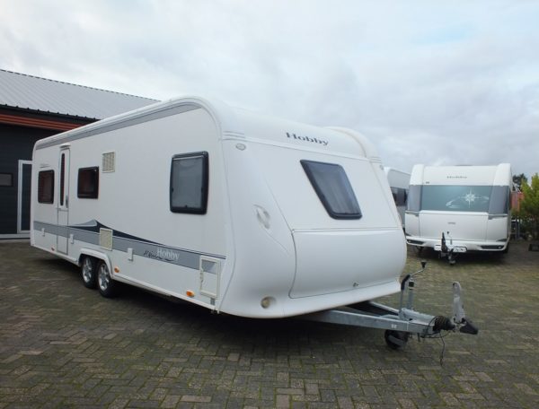 HOBBY Prestige 650 UMFE bj.2011, met AIRCO en VOORTENT