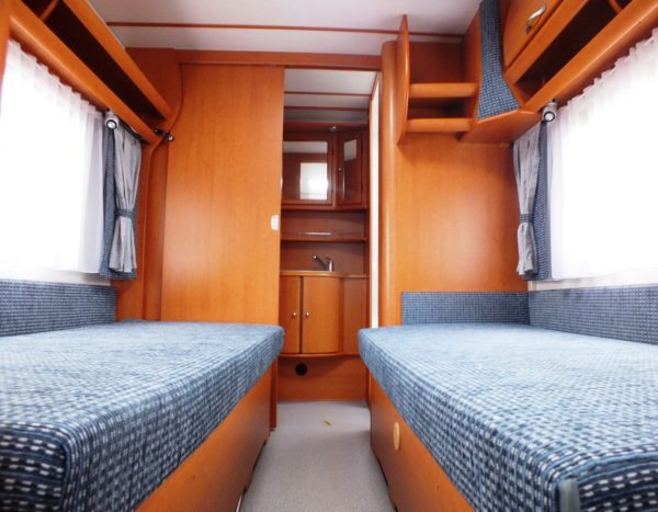 LMC Favorit 555k1 BJ.2005, met MOVER, AIRCO EN VOORTENT - Afbeelding 8