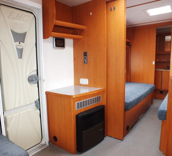 LMC Favorit 555k1 BJ.2005, met MOVER, AIRCO EN VOORTENT - Afbeelding 16