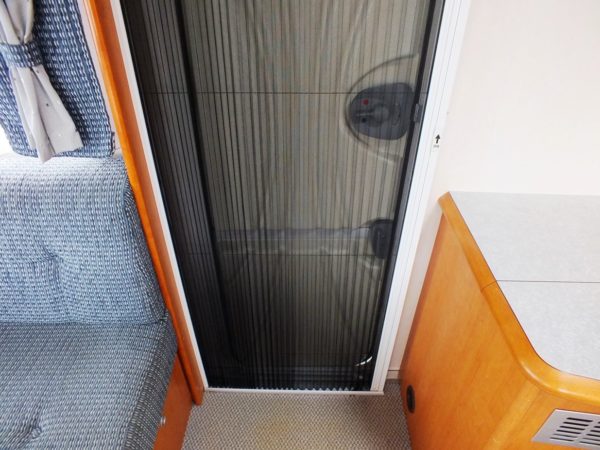 LMC Favorit 555k1 BJ.2005, met MOVER, AIRCO EN VOORTENT - Afbeelding 19