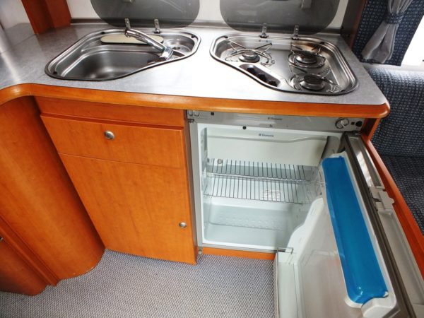 LMC Favorit 555k1 BJ.2005, met MOVER, AIRCO EN VOORTENT - Afbeelding 15