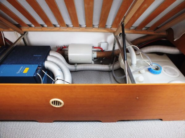 LMC Favorit 555k1 BJ.2005, met MOVER, AIRCO EN VOORTENT - Afbeelding 17