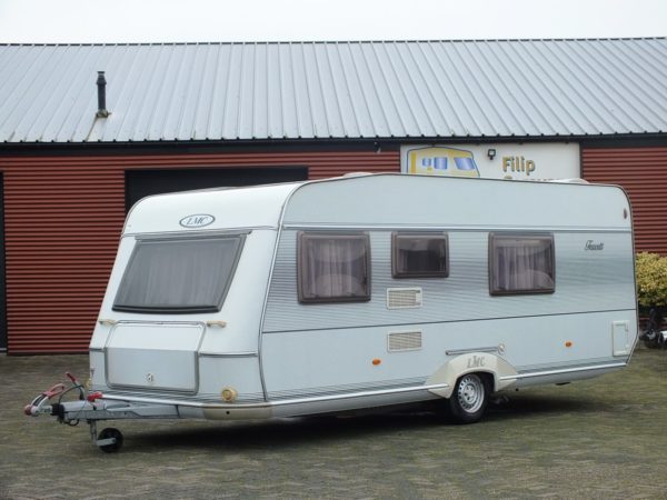 LMC Favorit 555k1 BJ.2005, met MOVER, AIRCO EN VOORTENT - Afbeelding 2