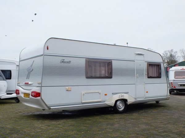 LMC Favorit 555k1 BJ.2005, met MOVER, AIRCO EN VOORTENT - Afbeelding 3