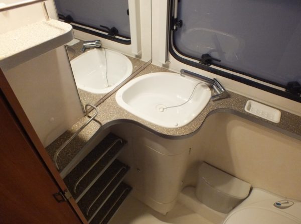 ERIBA Touring 430 GT bj.2006, VAST BED, CASSETTE WC, MOVER - Afbeelding 22