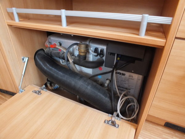 DETHLEFFS SNOW 750 DBM met AIRCO, MOVER, ALDE VERWARMING - Afbeelding 35